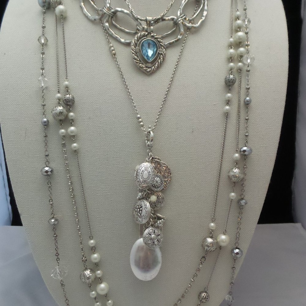 5 Beautiful Silver Tone Necklaces some signed J035